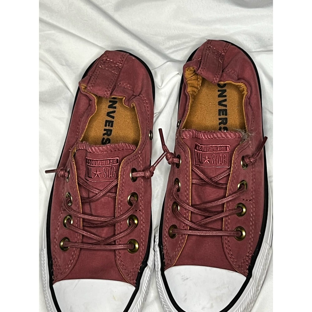 Converse Women's Maroon Canvas Low Top Sneakers